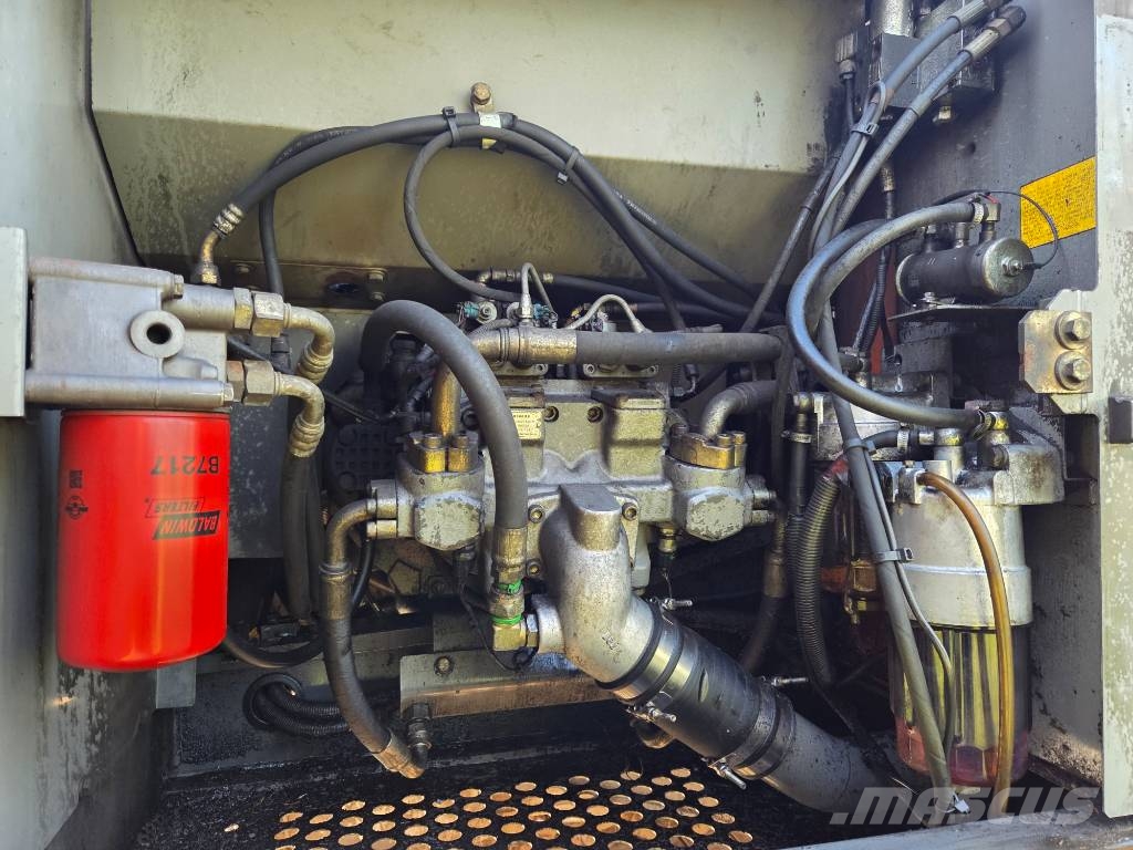 Hitachi ZX 210 LC-3 Escavadeiras de esteiras