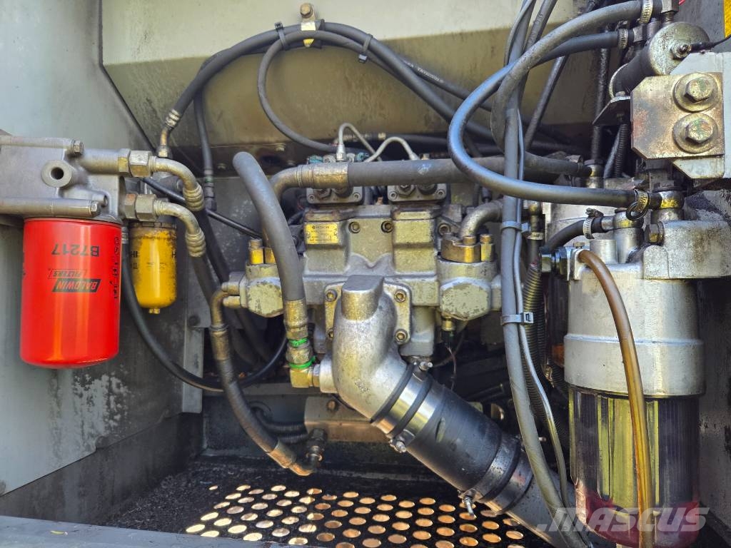 Hitachi ZX 210 LC-3 Escavadeiras de esteiras