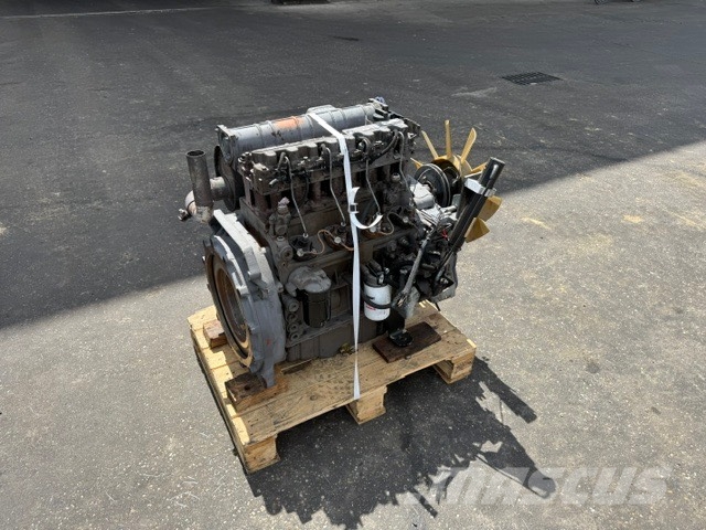Deutz F4M 1011 F USZKODZONY Dzinēji