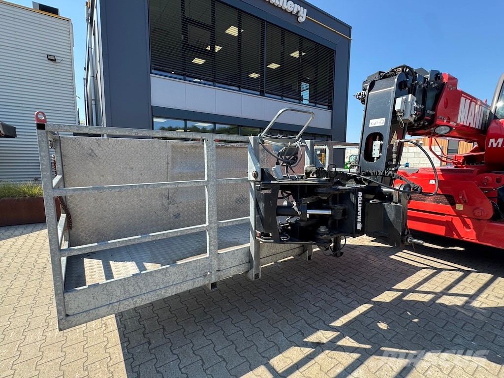 Manitou MRT 2550 Privilege Plus 伸縮臂操作車