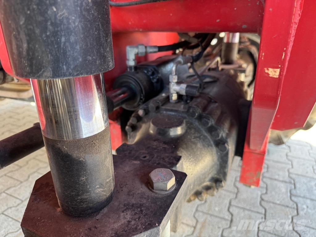 Manitou MRT 2550 Privilege Plus 伸縮臂操作車