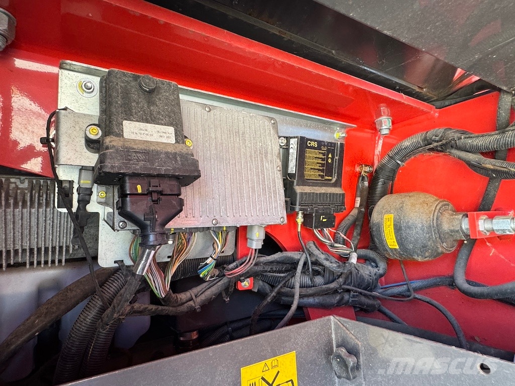Manitou MRT 2550 Privilege Plus 伸縮臂操作車