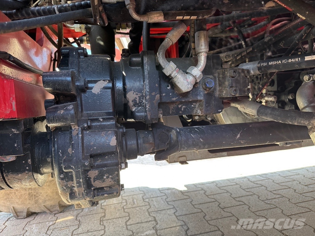 Manitou MRT 2550 Privilege Plus 伸縮臂操作車