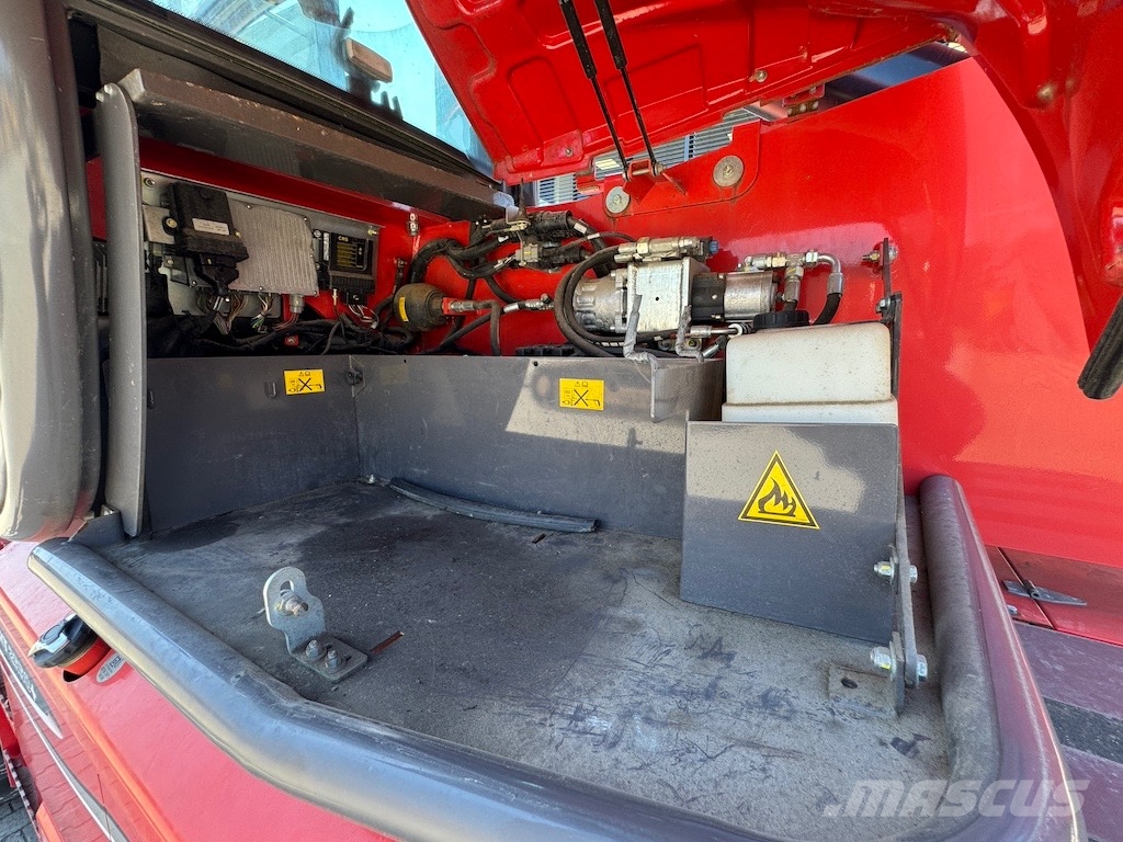 Manitou MRT 2550 Privilege Plus 伸縮臂操作車