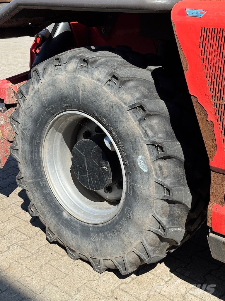 Manitou MRT 2550 Privilege Plus 伸縮臂操作車