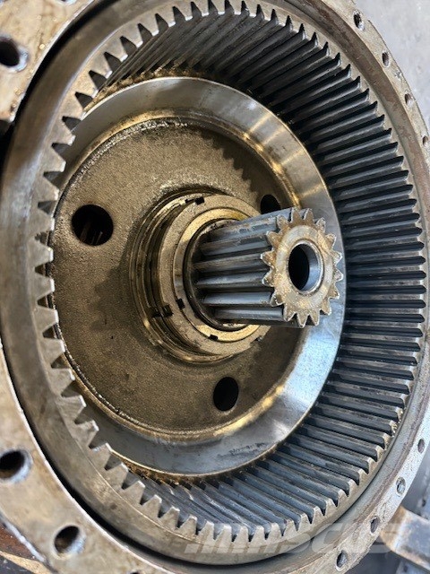 Bell B 50 D USED PARTS Camiones articulados