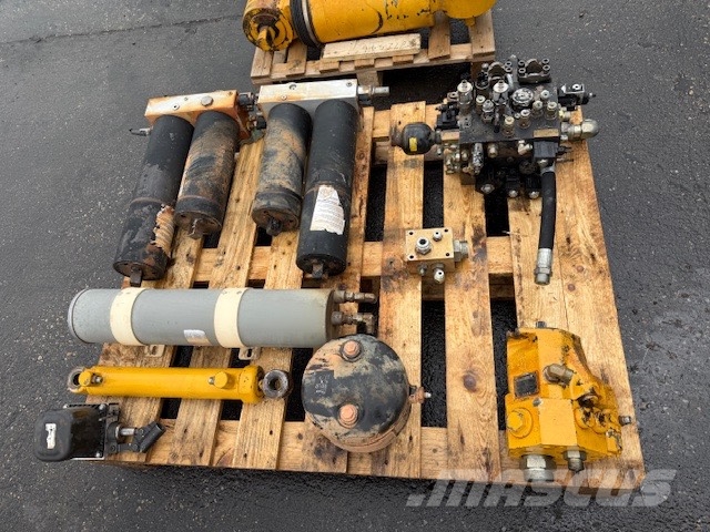 Bell B 50 D USED PARTS Camiones articulados