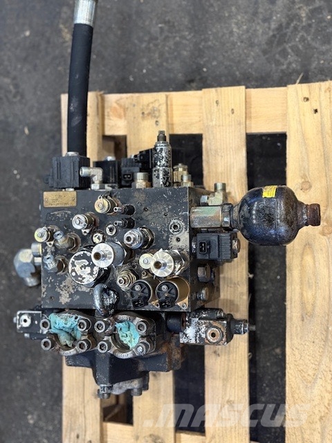 Bell B 50 D USED PARTS Camiones articulados