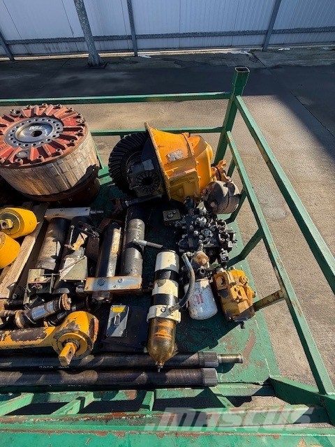 Bell B 50 D USED PARTS Camiones articulados