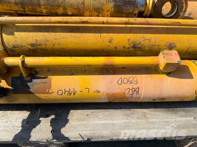 Bell B 50 D USED PARTS Camiones articulados