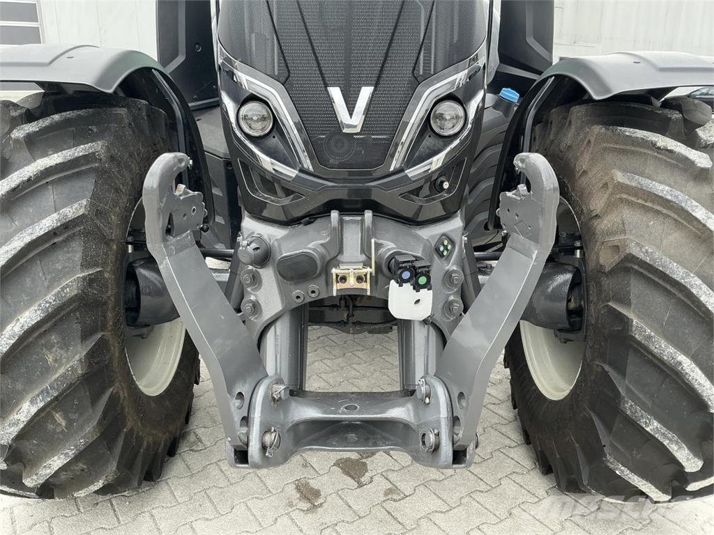 Valtra T155A 2A1 Traktorit