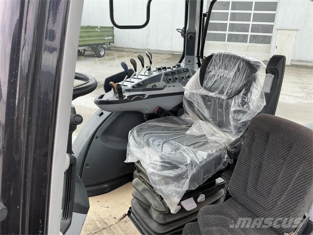Valtra T155A 2A1 Traktorit
