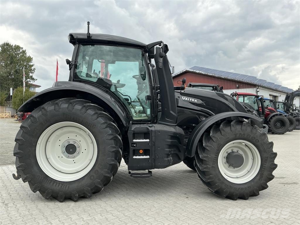 Valtra T155A 2A1 Traktorit