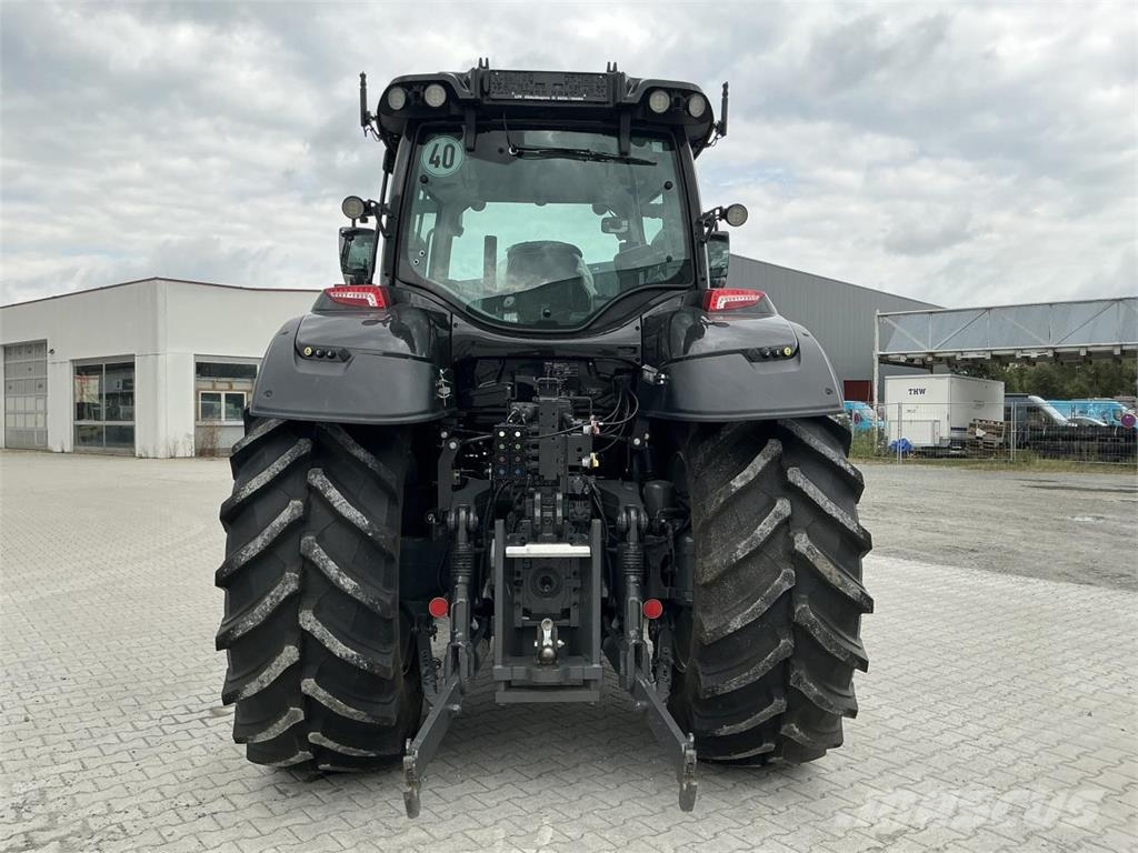 Valtra T155A 2A1 Traktorit