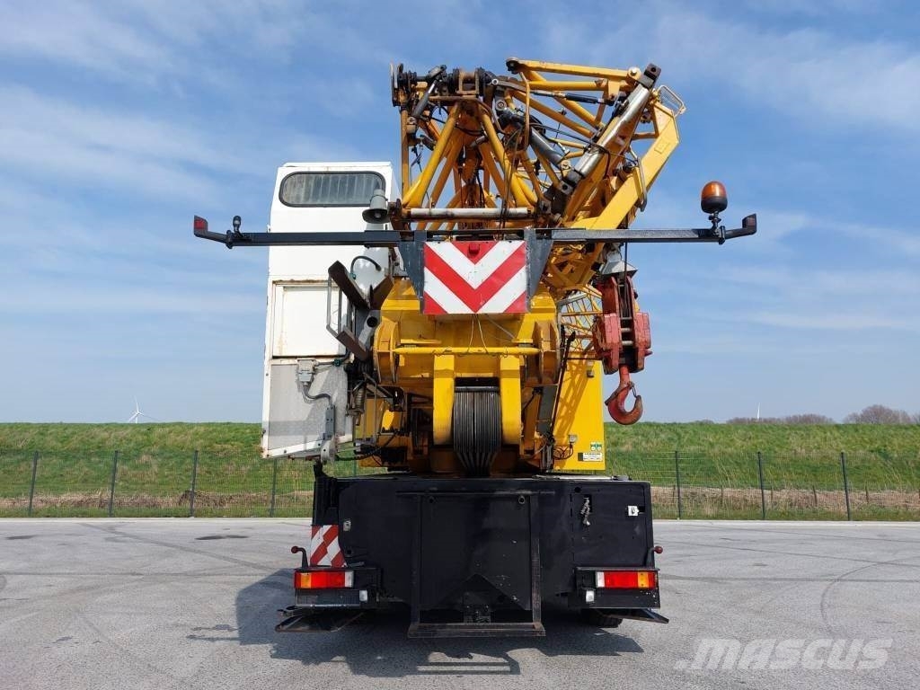 Liebherr MK 100 Tornkraanad