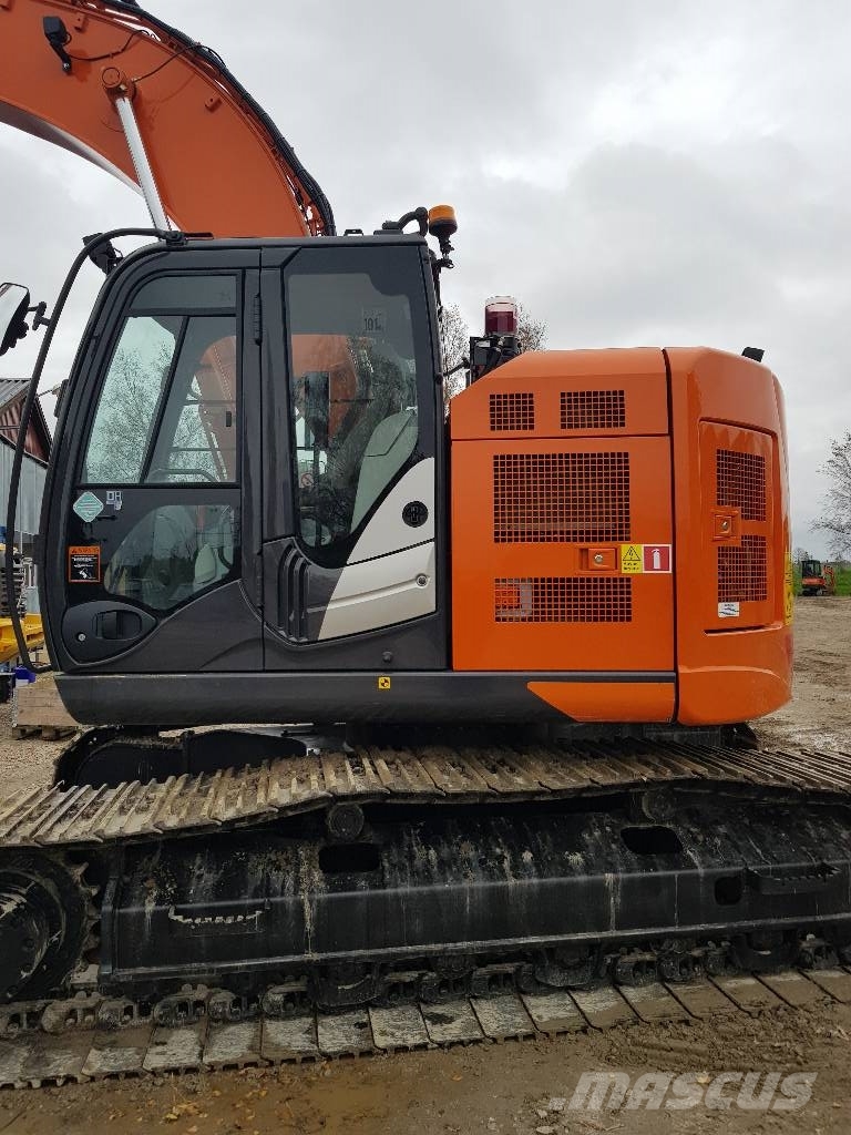 Hitachi ZX 225 U S L C -6 , Uthyres - koparki gąsienicowe do