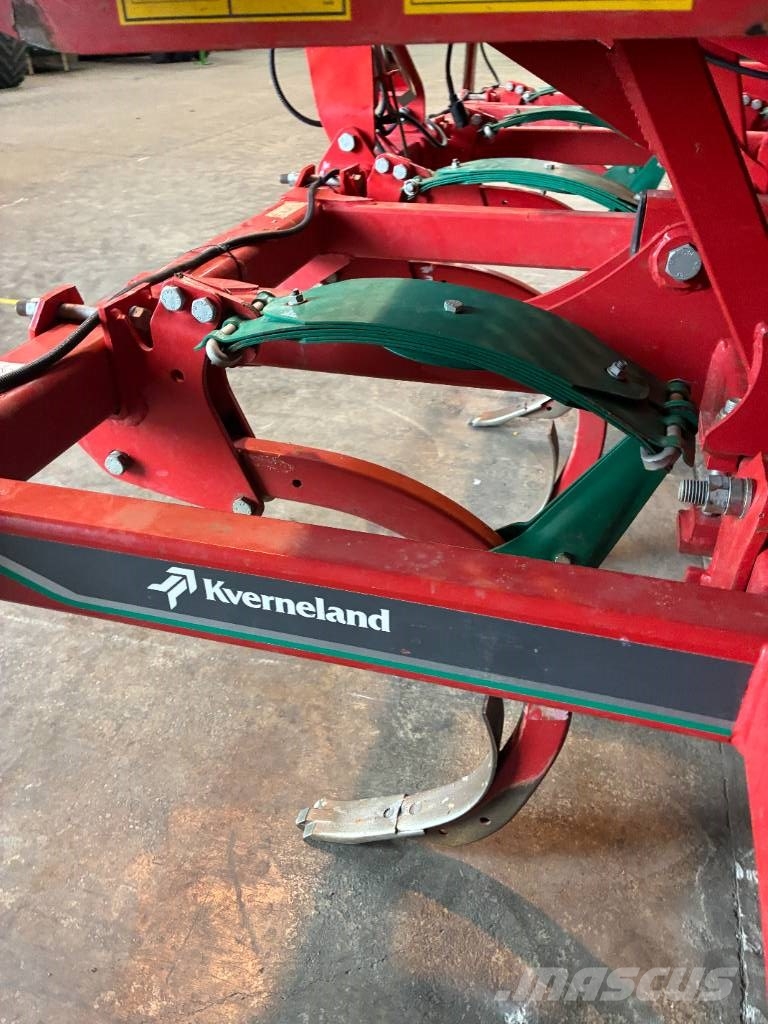Kverneland CLC PRO 400 Ecēšas
