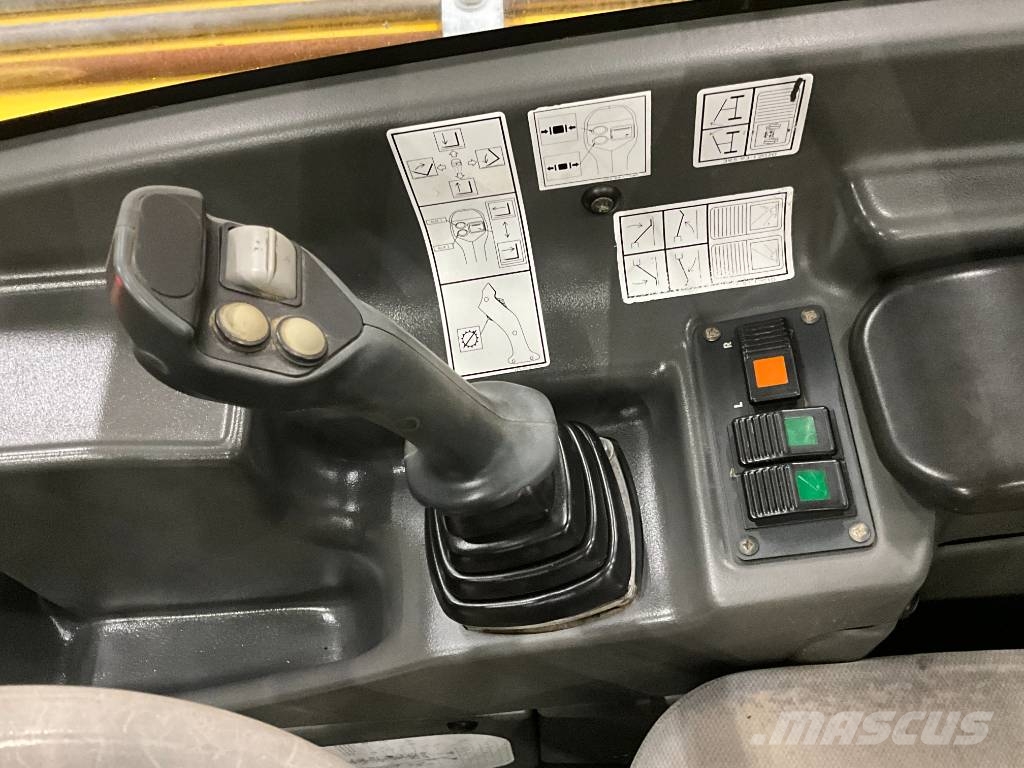 Komatsu WH 613 مناولات متداخلة