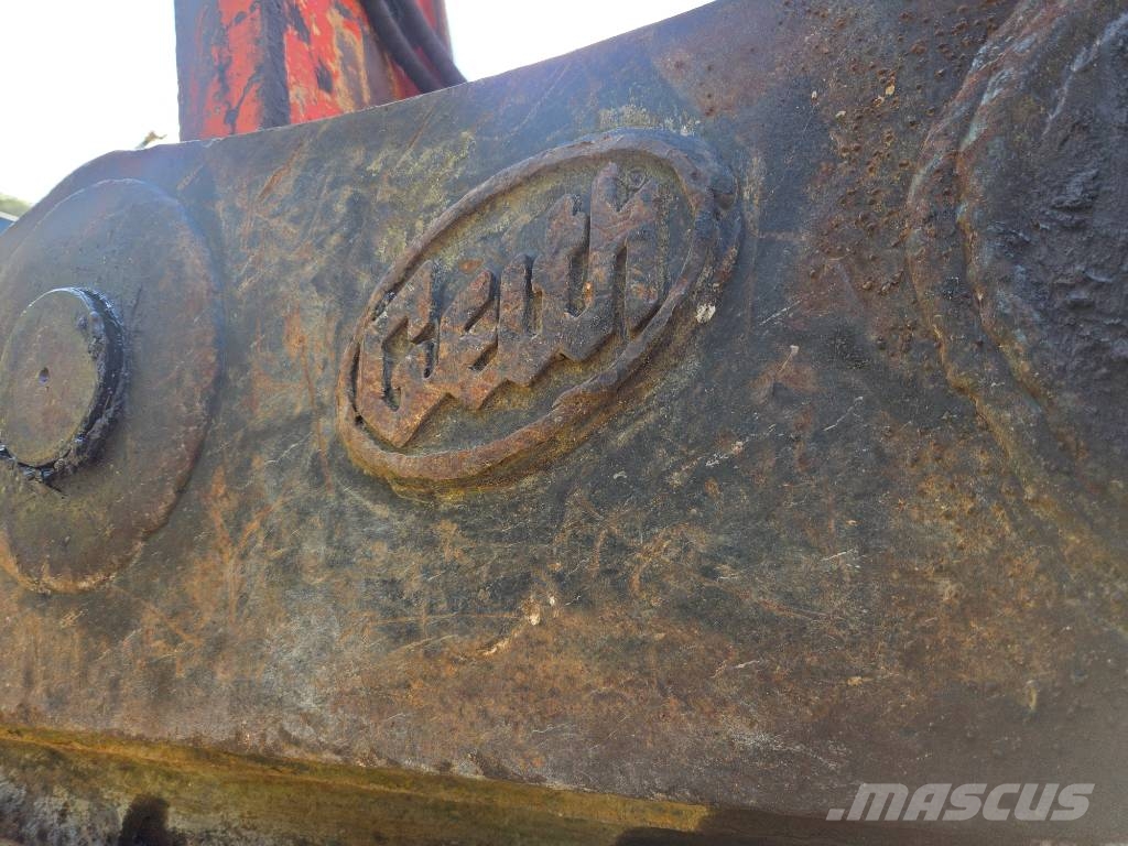 Hitachi ZX 210 LC-5 Crawler excavators