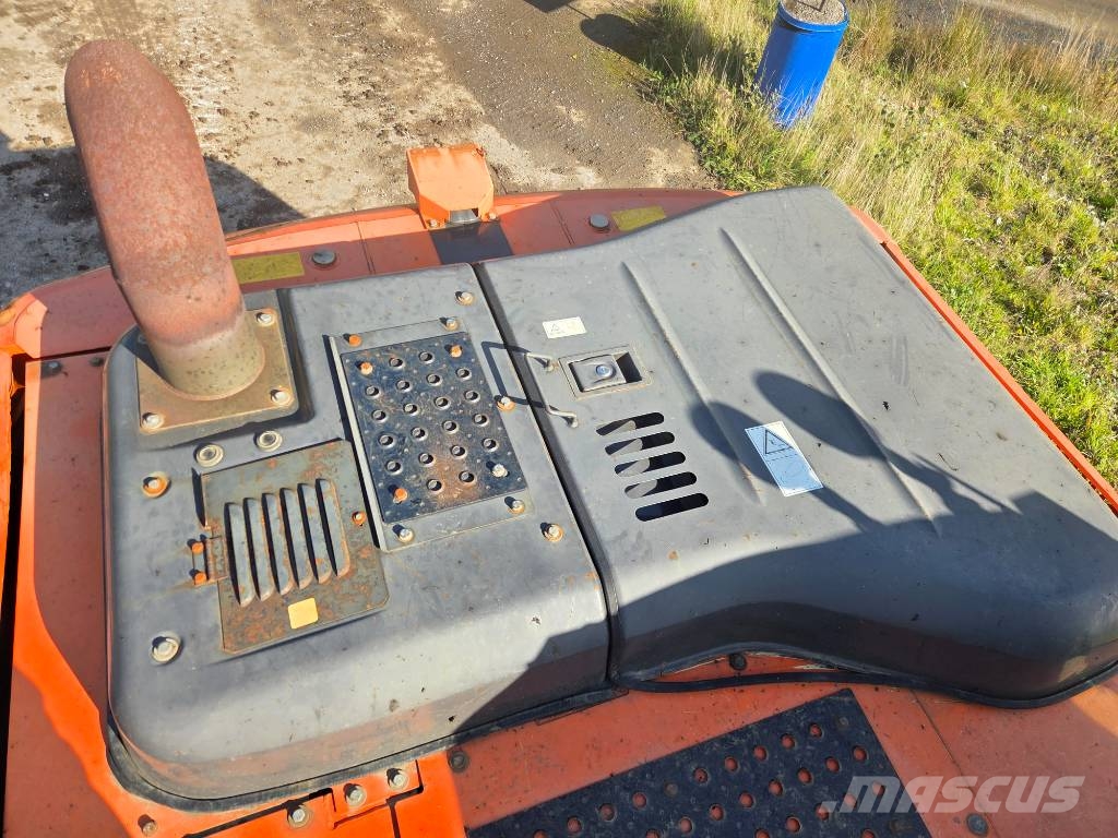 Hitachi ZX 210 LC-5 Crawler excavators