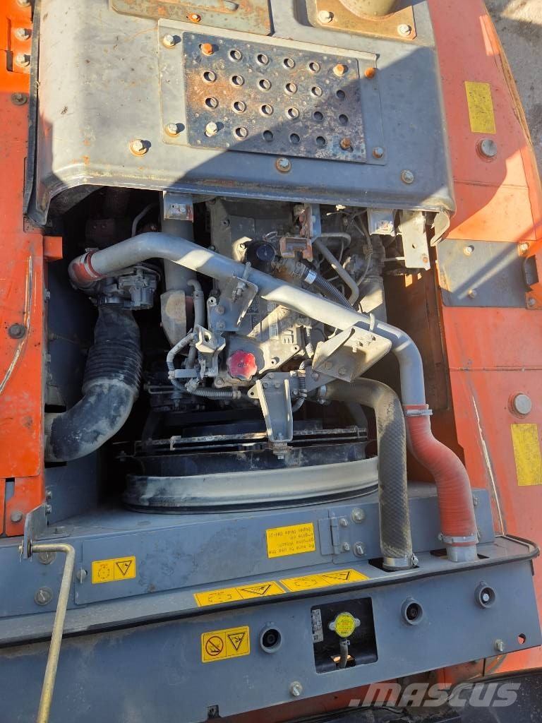 Hitachi ZX 210 LC-5 Crawler excavators