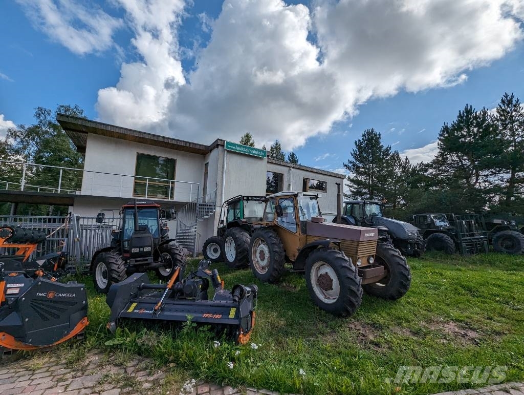 Valtra Valmet 903 Tractors