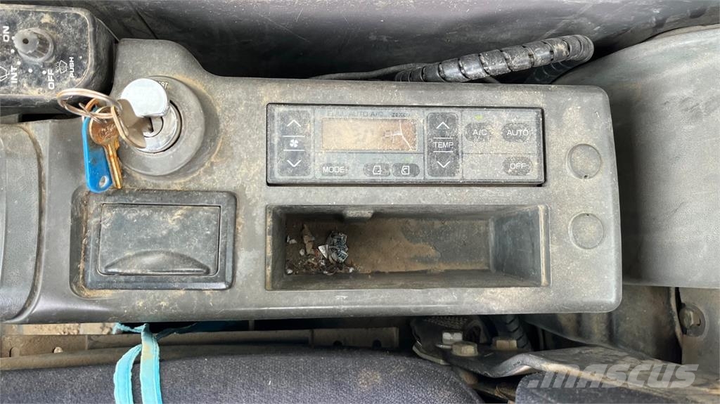 Hitachi ZX 225 USR-E Anlegg - Annet