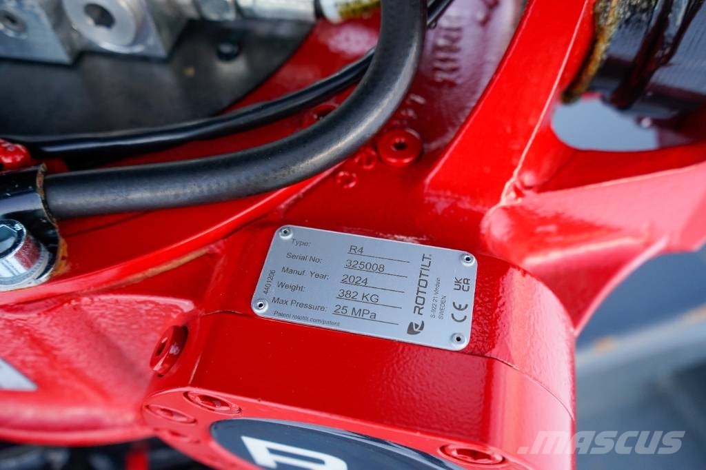 Huddig 1370 CABLE 反鏟裝載機