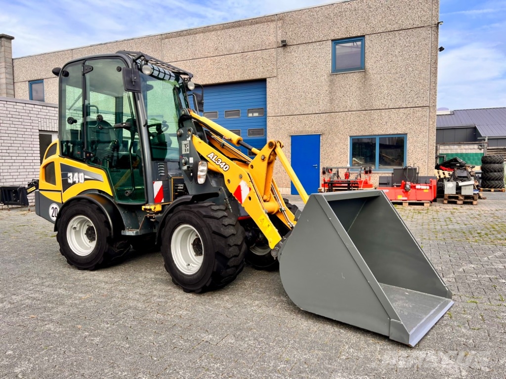 Gehl AL340 by Manitou Radlader