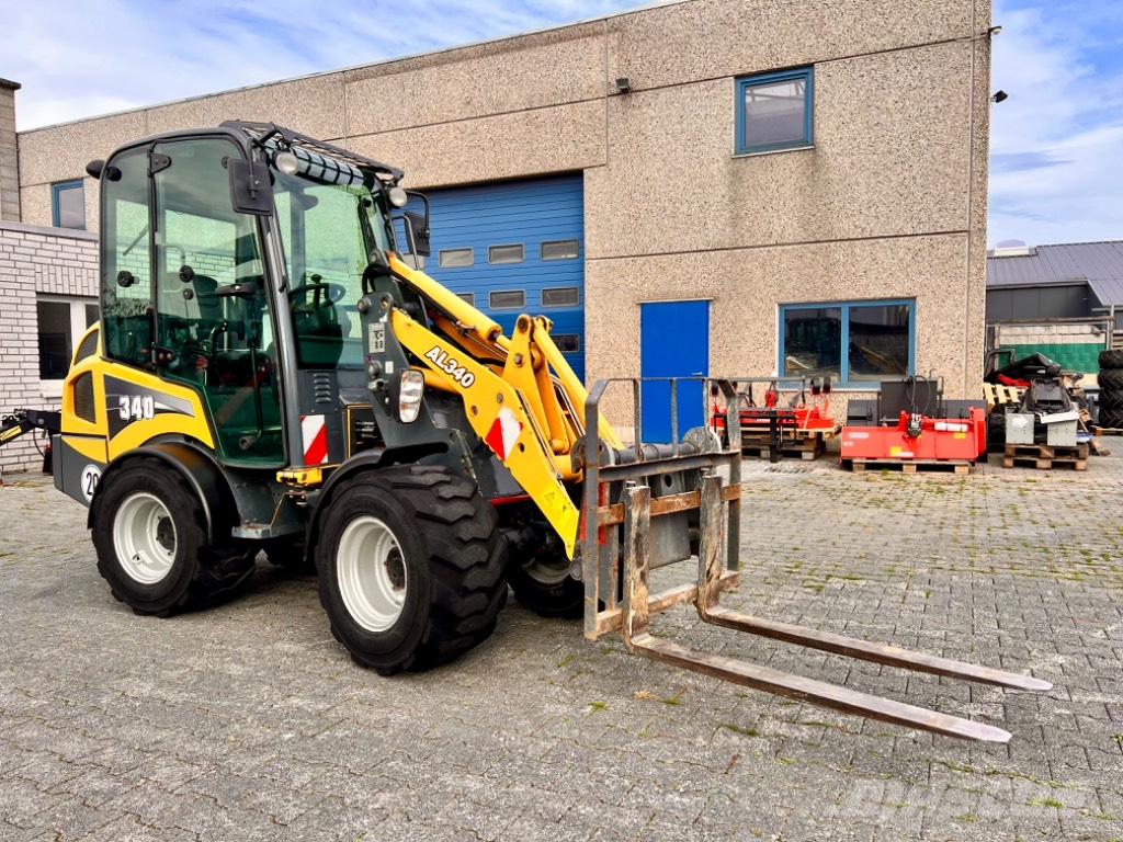 Gehl AL340 by Manitou Radlader
