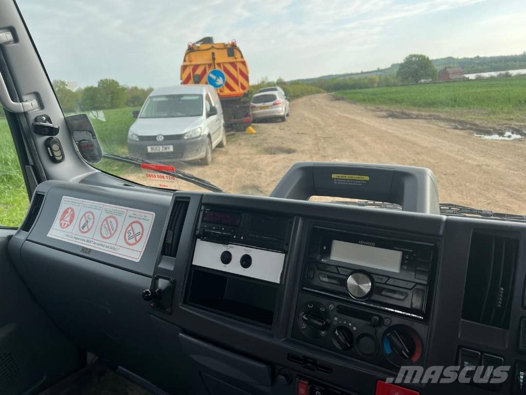 Isuzu Forward NVS 190 7.5 Ton Vac Tankers Tankbiler