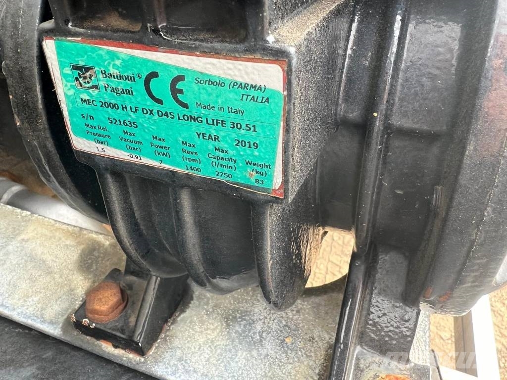 Isuzu Forward NVS 190 7.5 Ton Vac Tankers Tankbiler