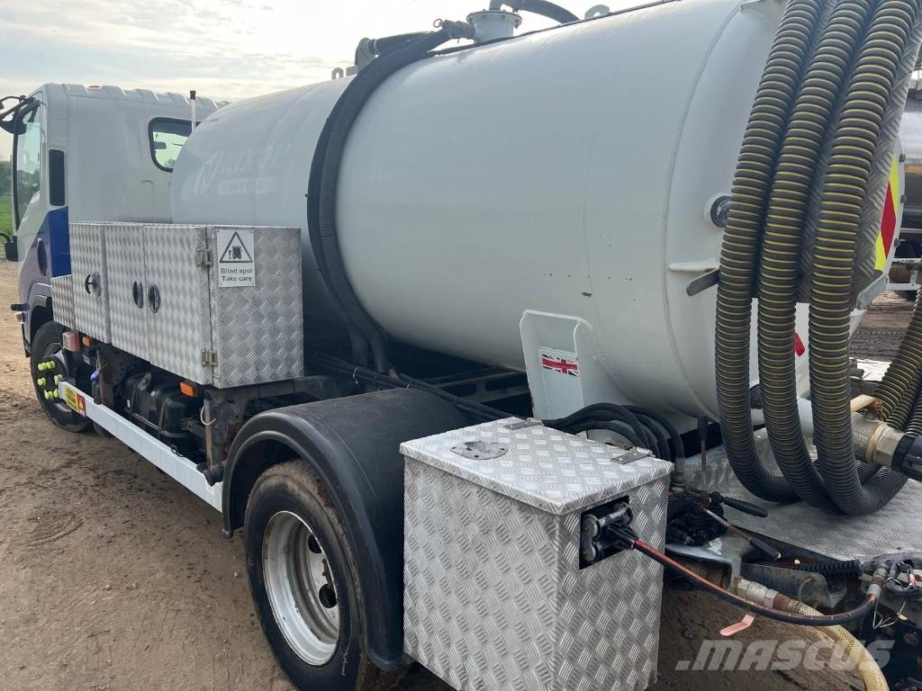 Isuzu Forward NVS 190 7.5 Ton Vac Tankers Tankbiler