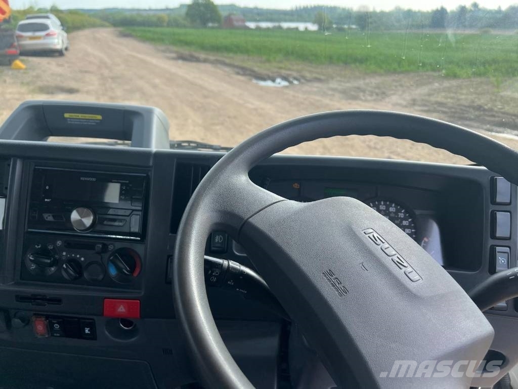 Isuzu Forward NVS 190 7.5 Ton Vac Tankers Tankbiler