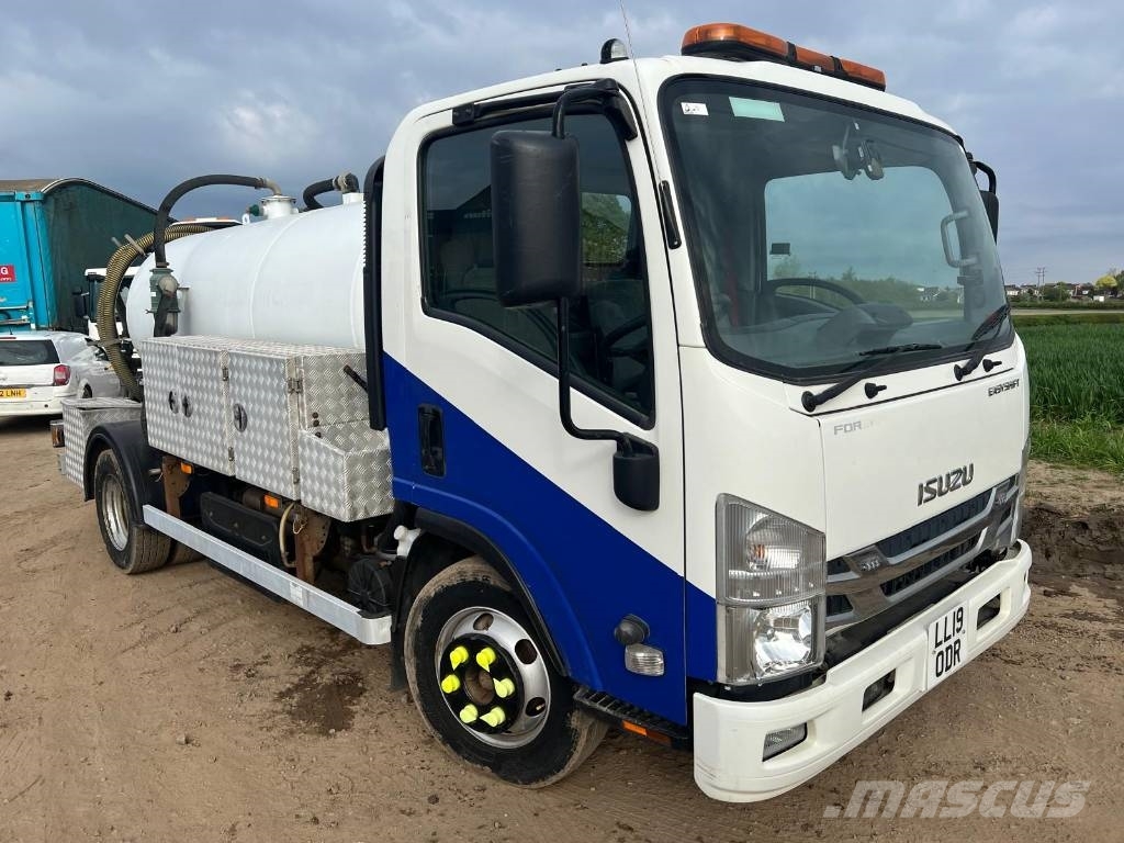 Isuzu Forward NVS 190 7.5 Ton Vac Tankers Tankbiler