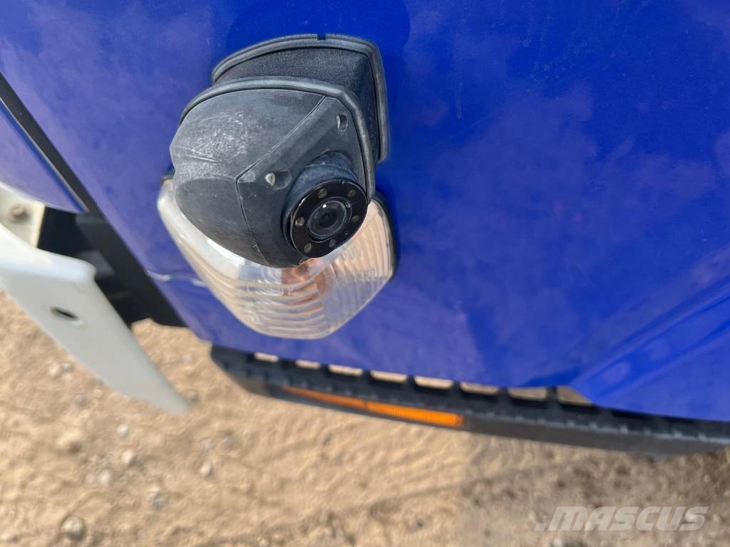 Isuzu Forward NVS 190 7.5 Ton Vac Tankers Tankbiler