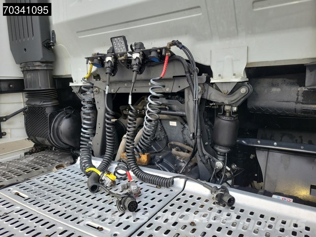 Iveco S-Way 490 4X2 Retarder Hydraulic APK 03-2027 Stand Tracteur routier