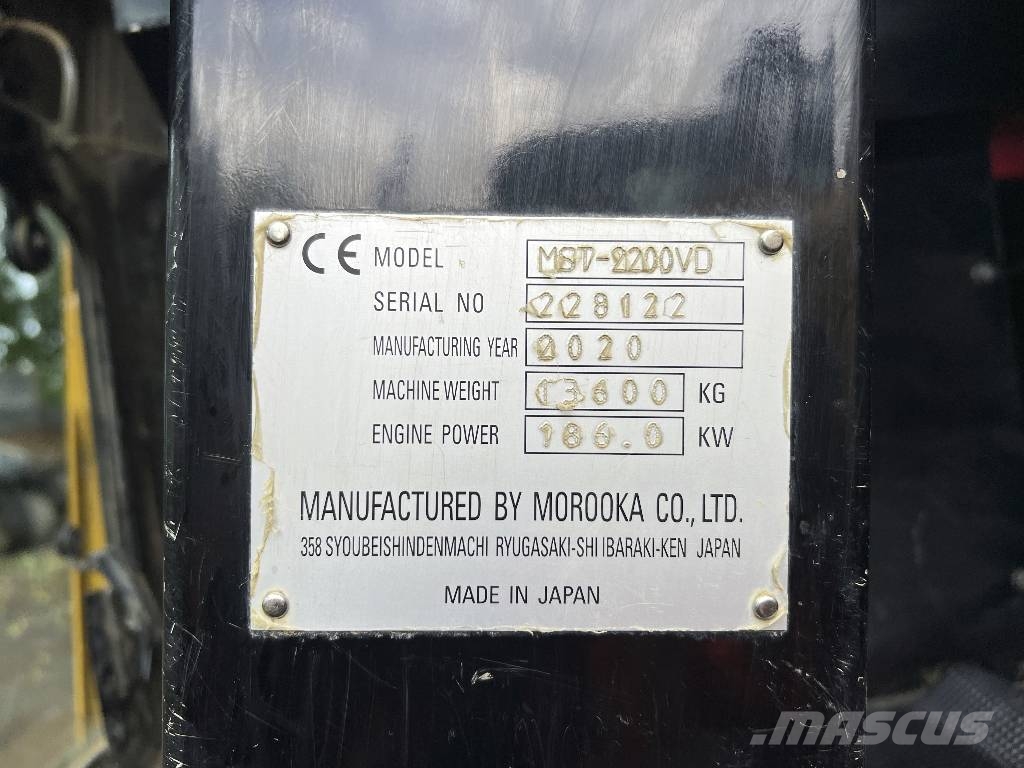 Morooka MST2200VD Damperi na gusenice