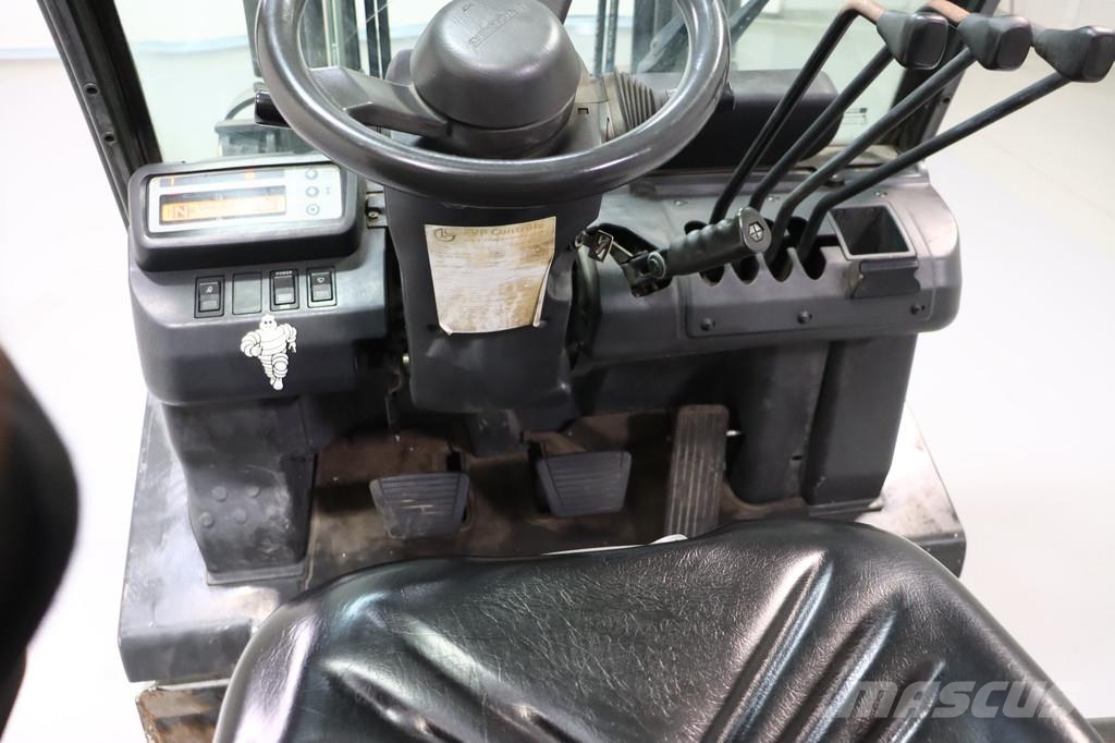 Nissan U1D2A25LQ Wózki LPG