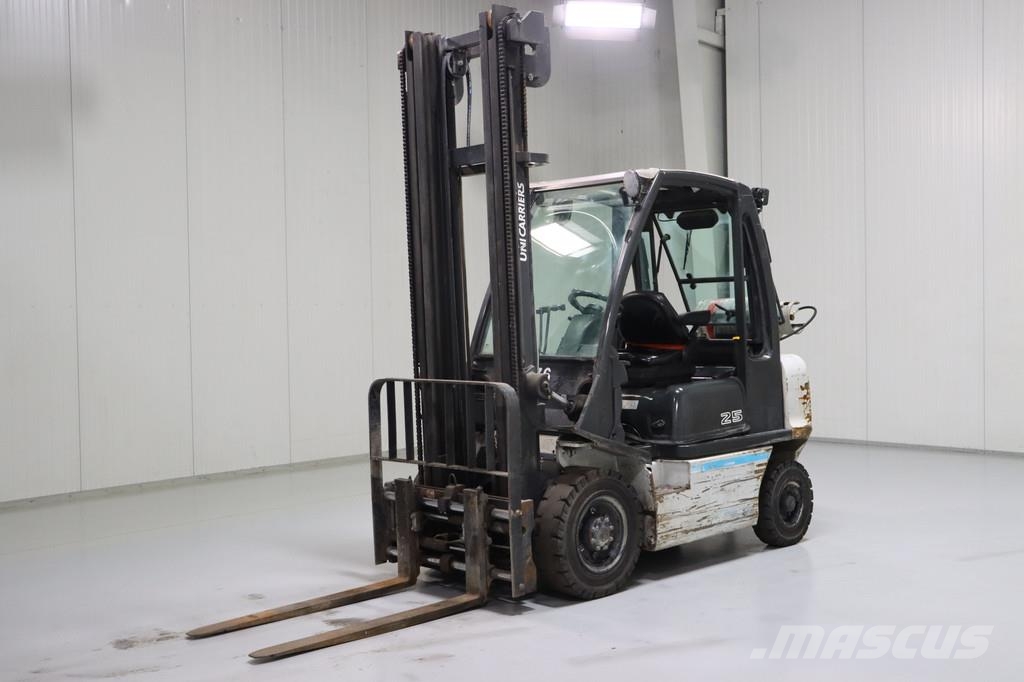 Nissan U1D2A25LQ Wózki LPG