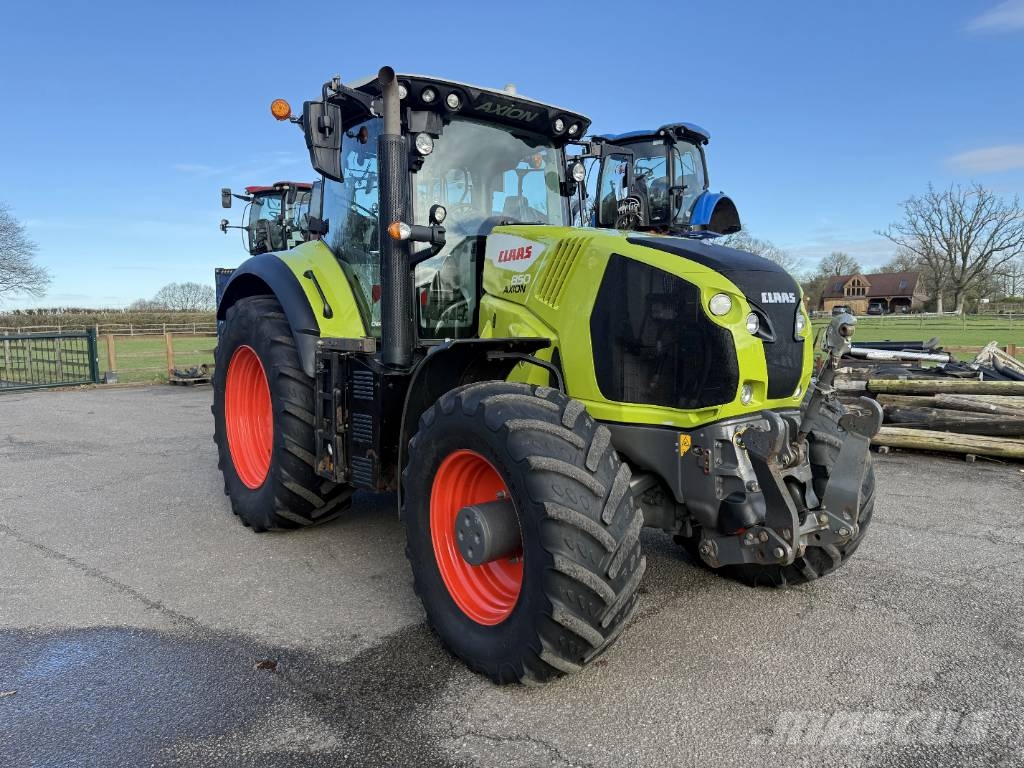 CLAAS Axion 850 Cmatic Traktorok