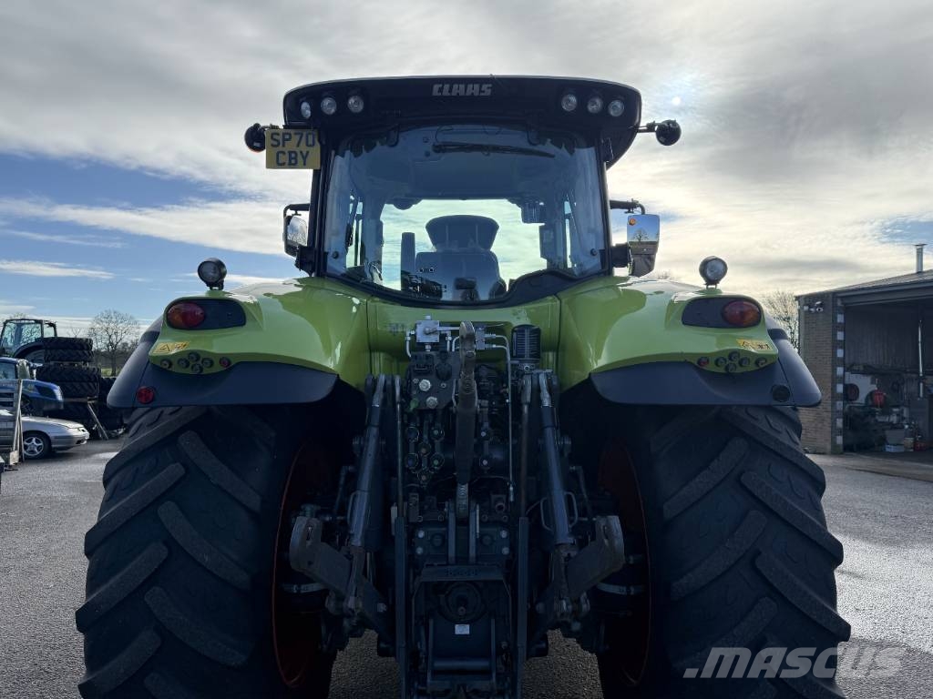 CLAAS Axion 850 Cmatic Traktorok