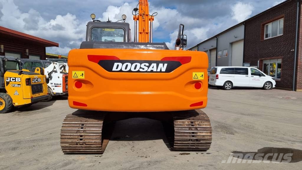 Doosan DX 140 Long Kāpurķēžu ekskavatori