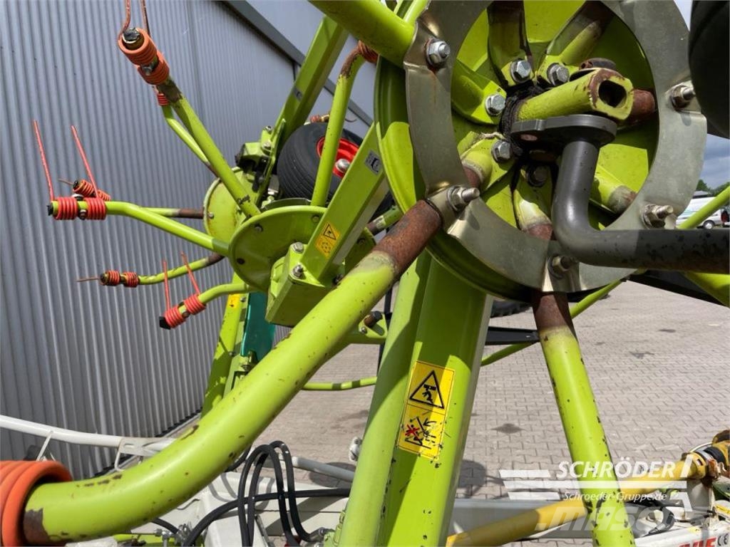 CLAAS VOLTO 800 T Raker og høyvendere