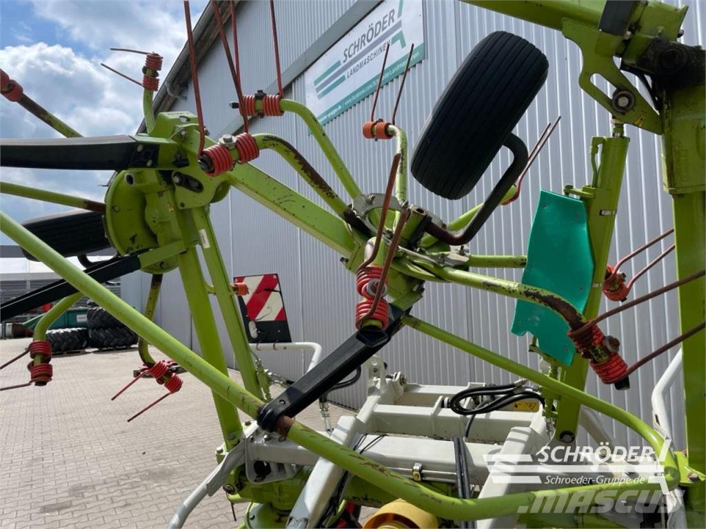 CLAAS VOLTO 800 T Raker og høyvendere