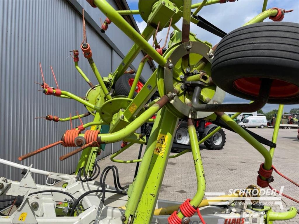 CLAAS VOLTO 800 T Raker og høyvendere