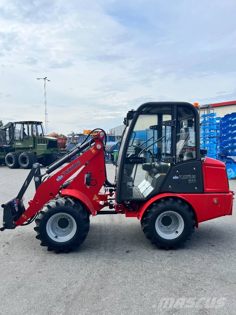 Flexitrac 1226 CAB Daugiafunkciniai pakrovėjai