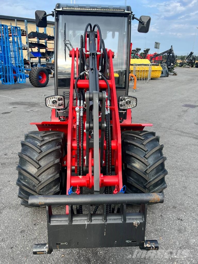 Flexitrac 1226 CAB Daugiafunkciniai pakrovėjai