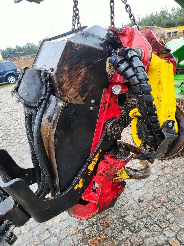 Waratah John Deere H270 Agaç kesme robotlari