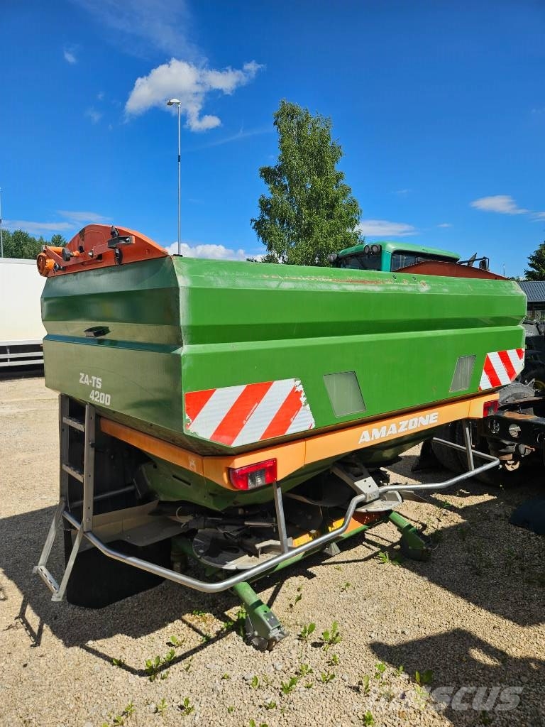 Amazone ZA-TS PROFIS HYDRO Rozmetadlá priemyselných hnojív